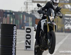 Aprilia_Dorsoduro_1200ABS_2011_08