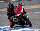 Aprilia_RSV4_Factory_APRC_2011_07