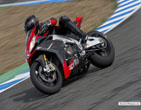 Aprilia_RSV4_Factory_APRC_2011_13