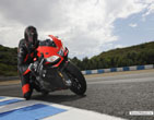 Aprilia_RSV4_Factory_APRC_2011_16