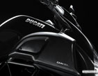 Ducati_Diavel_2011_32