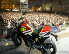 Ducati_Rossi_and_Hayden_Replica_Ducati_Monsters_2011_07