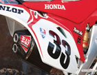 Honda_CRF450R_Team_2011_06