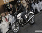 Moto_Guzzi_V7_Classic_2011_03