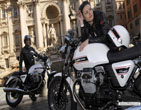 Moto_Guzzi_V7_Classic_2011_06