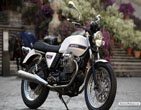 Moto_Guzzi_V7_Classic_2011_09