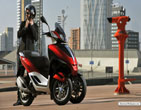 Piaggio_MP3_yourban_2011_32