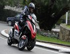 Piaggio_MP3_yourban_2011_44