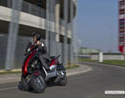 Piaggio_Mp3_Yourban_LT_13
