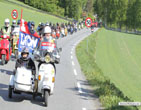 Vespa_Vespa_World_Days_2011_04