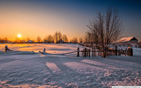 Wooden_fence_in_the_village_sunset wallpaper